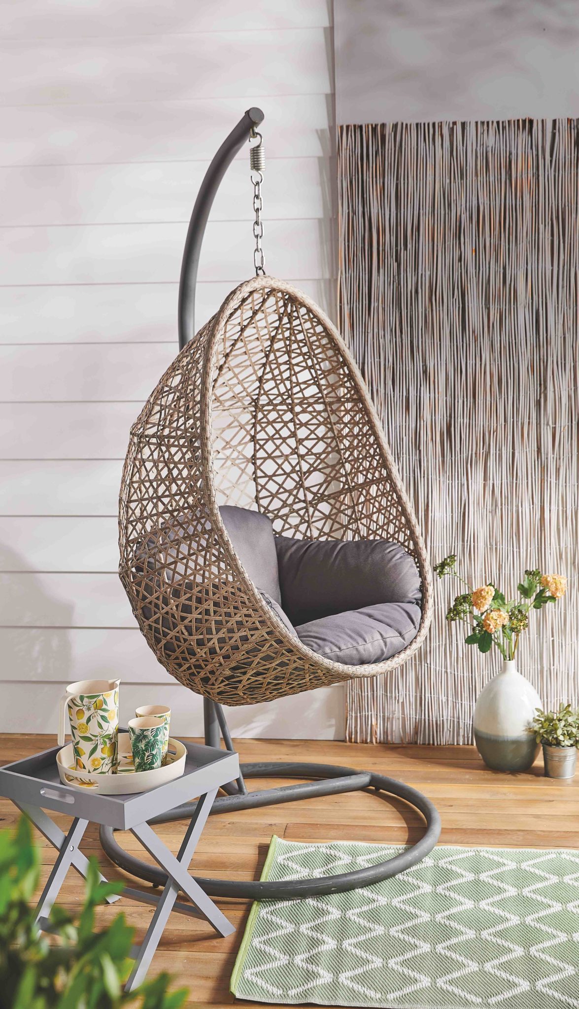 Stunning Hanging Egg Chair Coming To Aldi