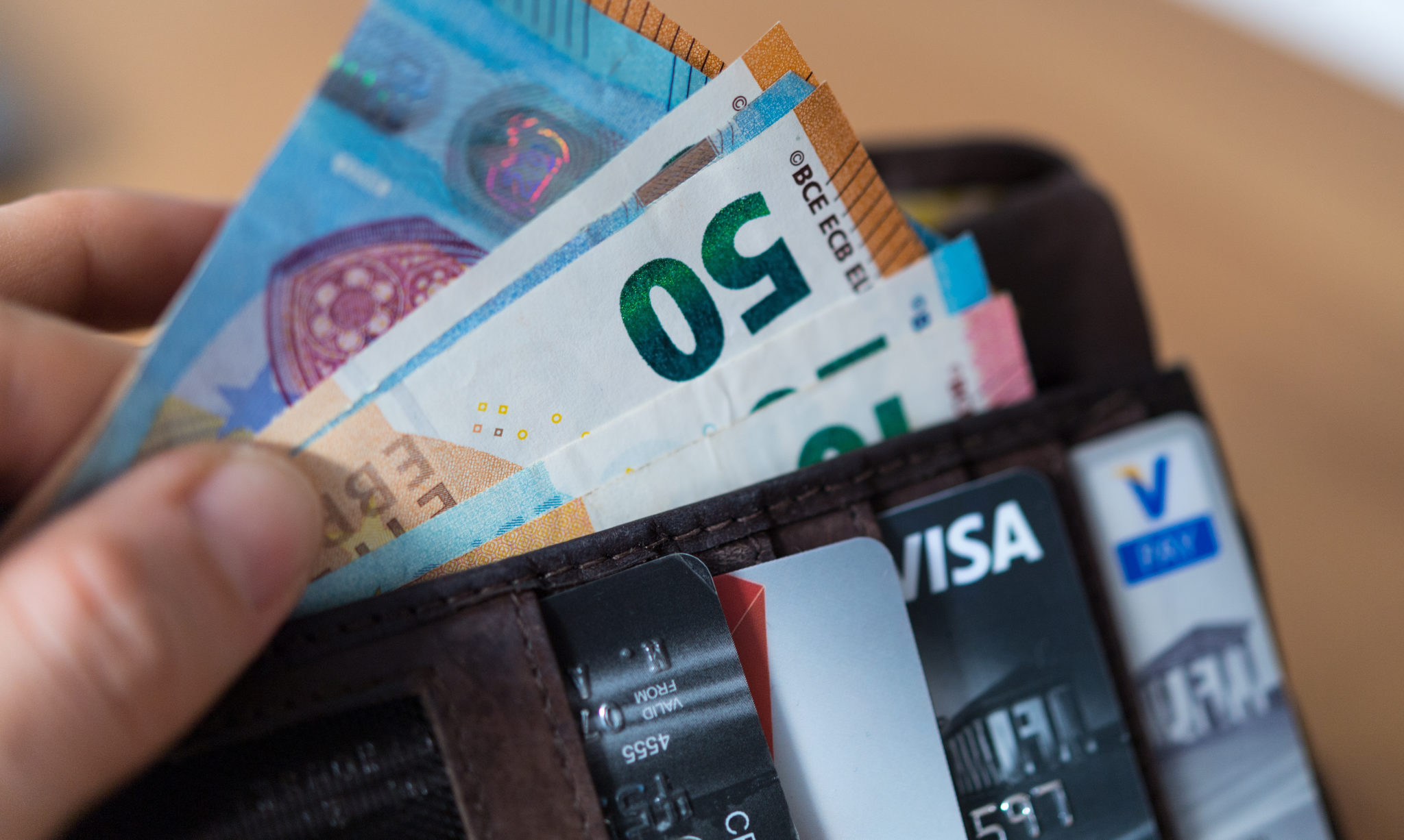 Morning top 5: Fórsa wants public pay deal review; big brand medicines; and World Ovarian Cancer Day