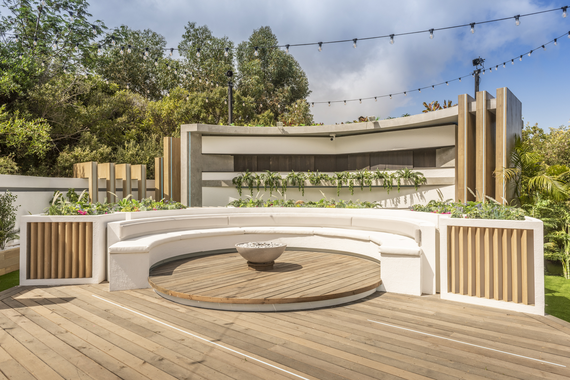 First Look At 2020 Winter Love Island Villa In Cape Town SPIN1038