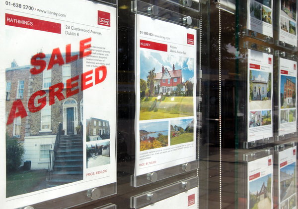 House prices see first yearly drop since mid-2020 - Daft report - Vimarsana News