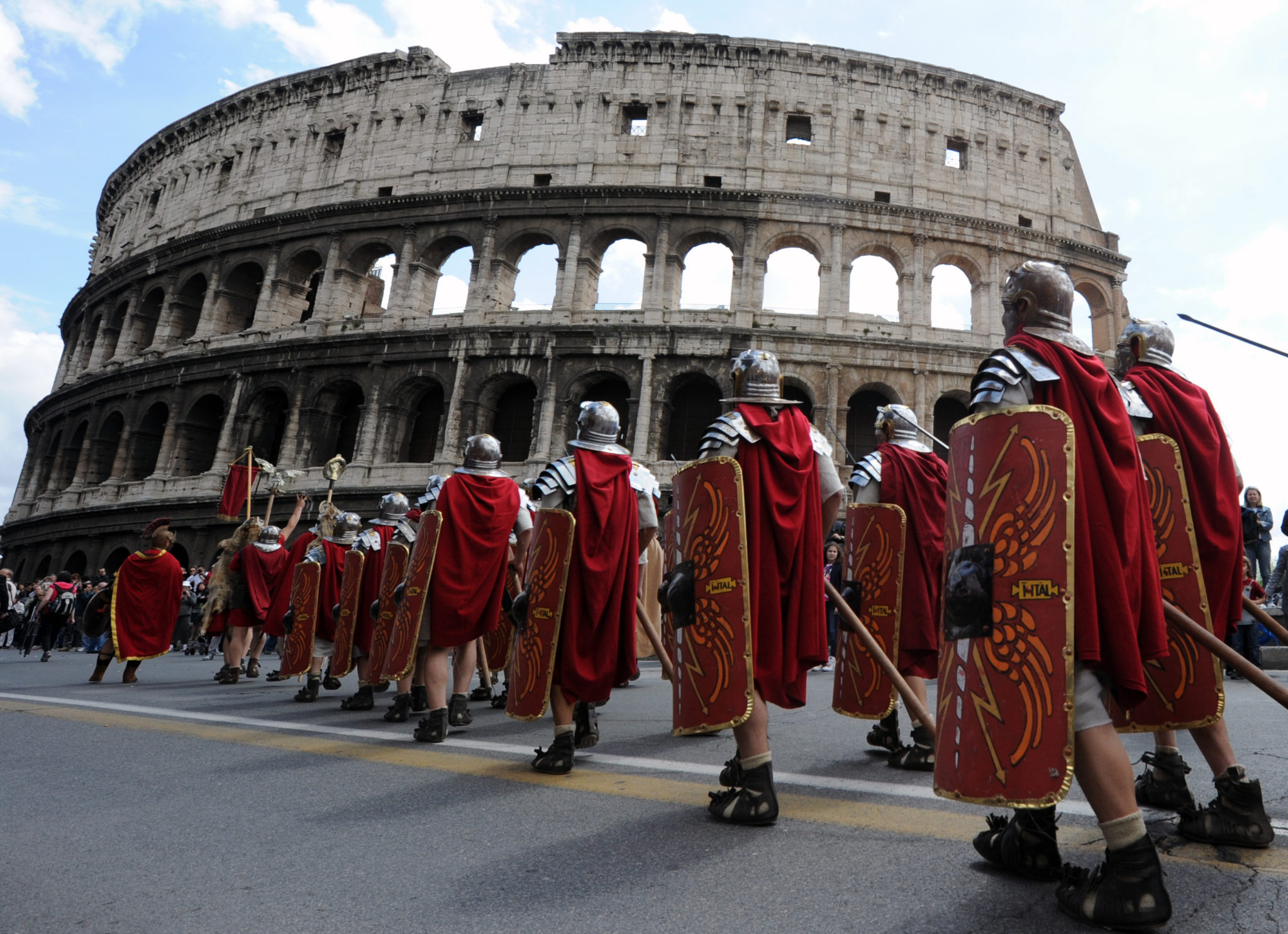 Gladiators in ancient Rome drank a calcium-rich ‘energy drink’ made of ...