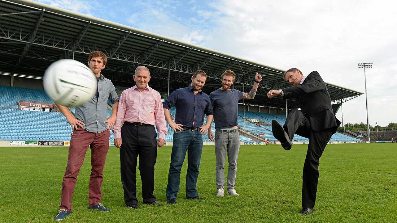 Former Liverpool player Phil Thompson takes a penalty in MacHale Park watched by Newstalk 106-108 FM’s Off the Ball presenters, from left ,Wexford hurler Diarmuid Lyng, Peter Mulry, Branch manager, Ulster Bank Belmullet, presenter Ger Gilroy, and Laois footballer Colm Parkinson in advance of the live broadcast of Ireland’s most popular sports radio show ‘Off the Ball’ at Castlebar Mitchels GAA Club in Mayo