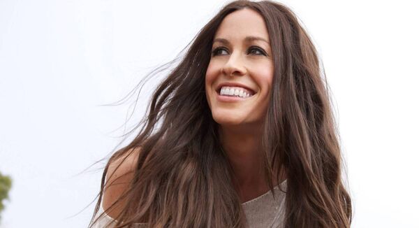 The Story Behind The Song "Right Through You" By Alanis Morissette