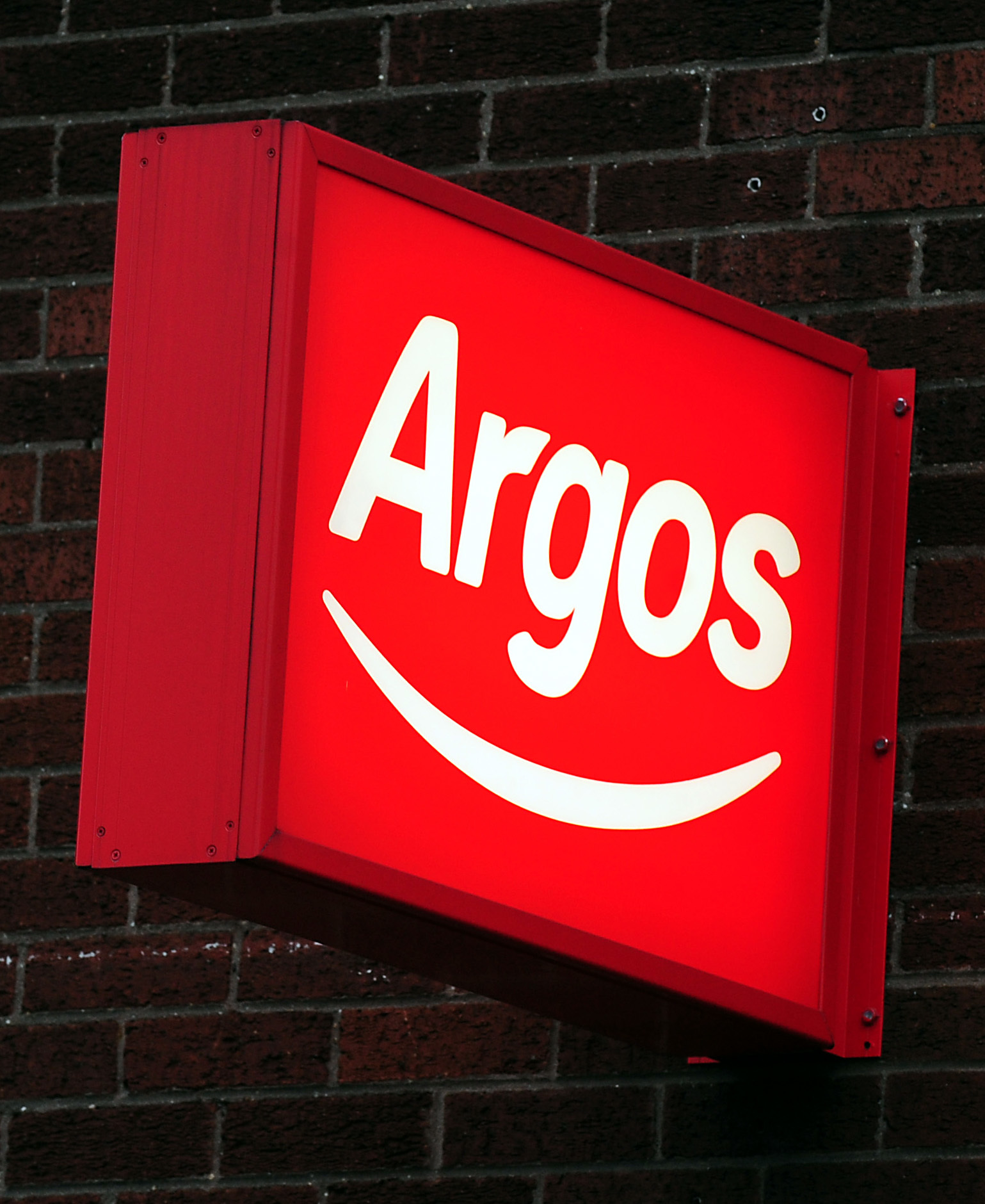 Argos To Close All Stores In Ireland
