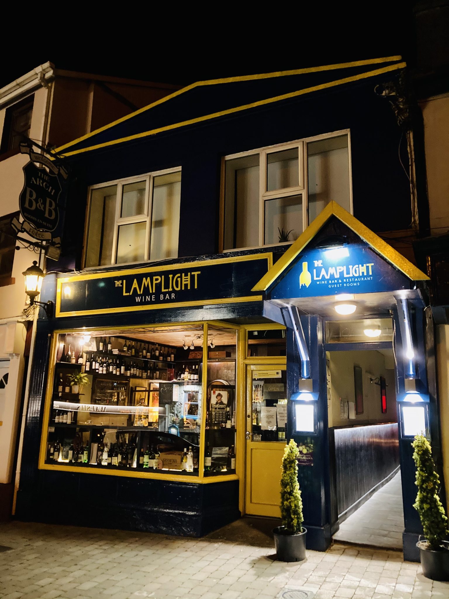 Supporting local Irish business Lamplight Wine Bar, Connemara Newstalk