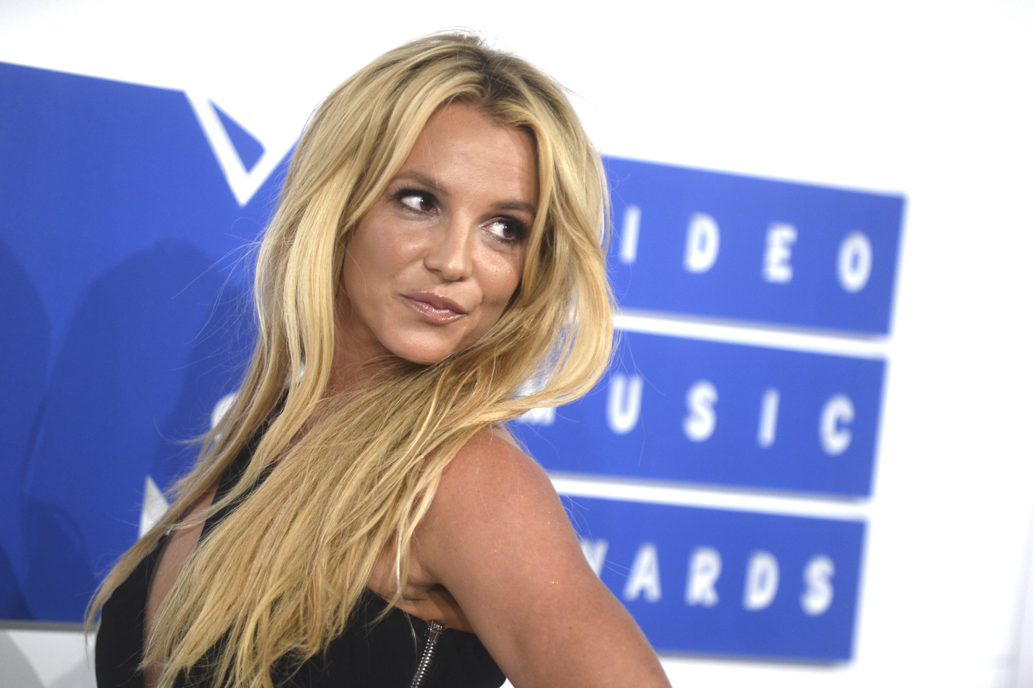 Britney Spears Wins Right To New Lawyer In Conservatorship Case 0051