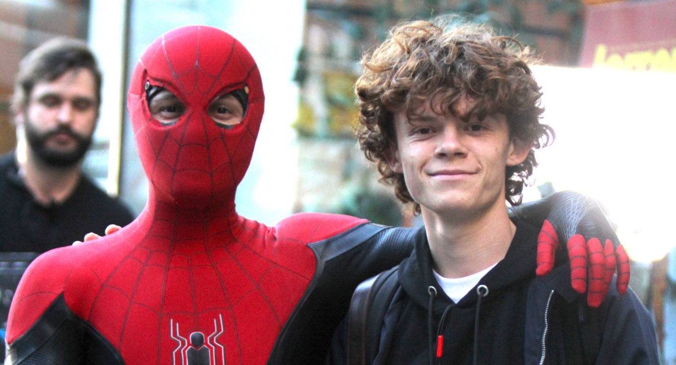 Here's Why Tom Holland Wants His Little Brother To Star In All His ...