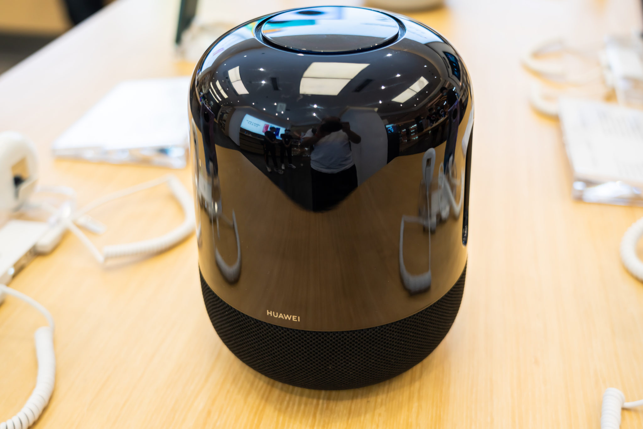 Jess Kelly Reviews The New Huawei Sound Speaker Image