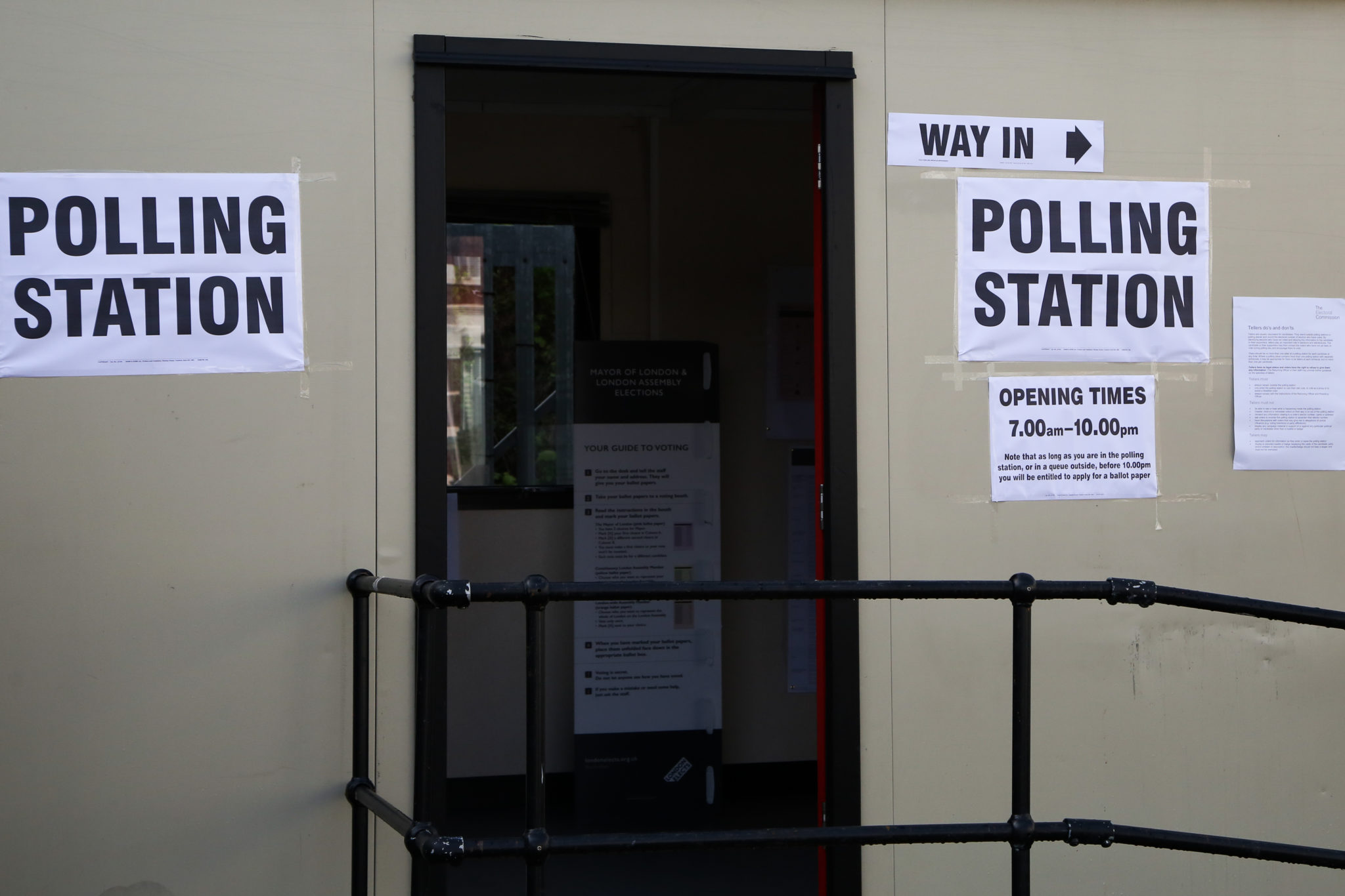 reaction-to-questionable-polling-practices-newstalk