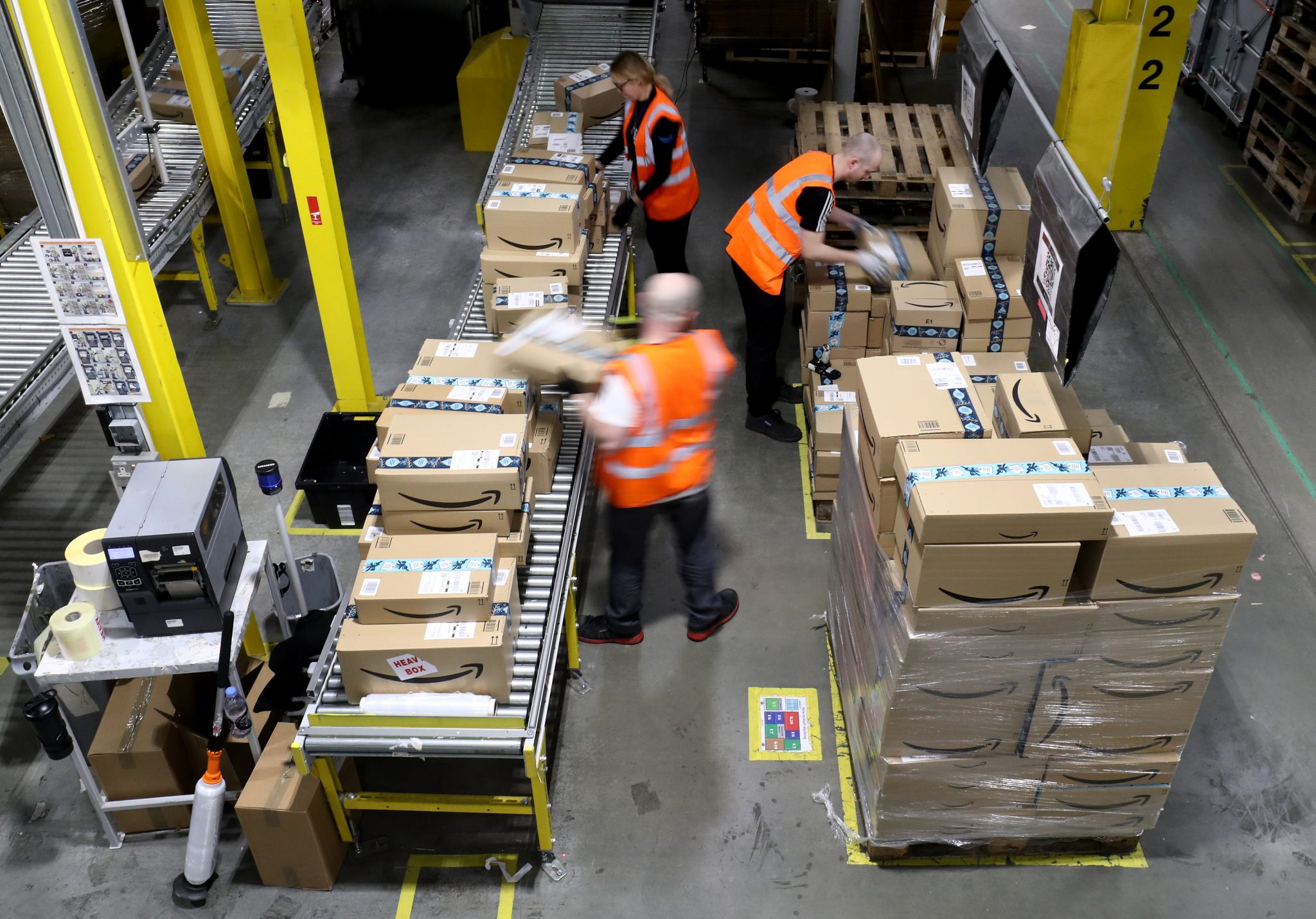 Amazon to open its first Irish warehouse early next year Newstalk