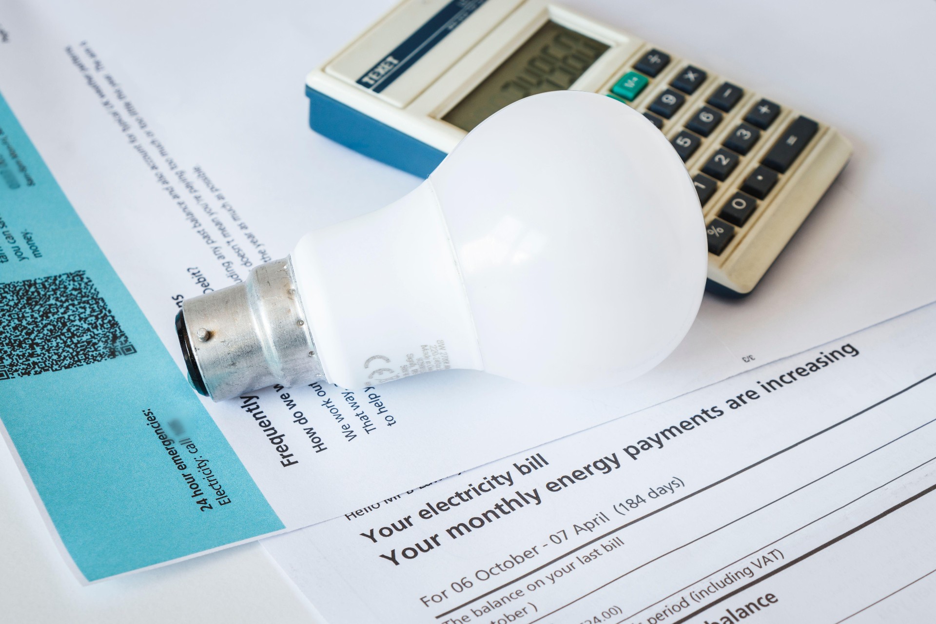 roscommon-pensioner-sees-electricity-bill-increase-by-more-than-2-600