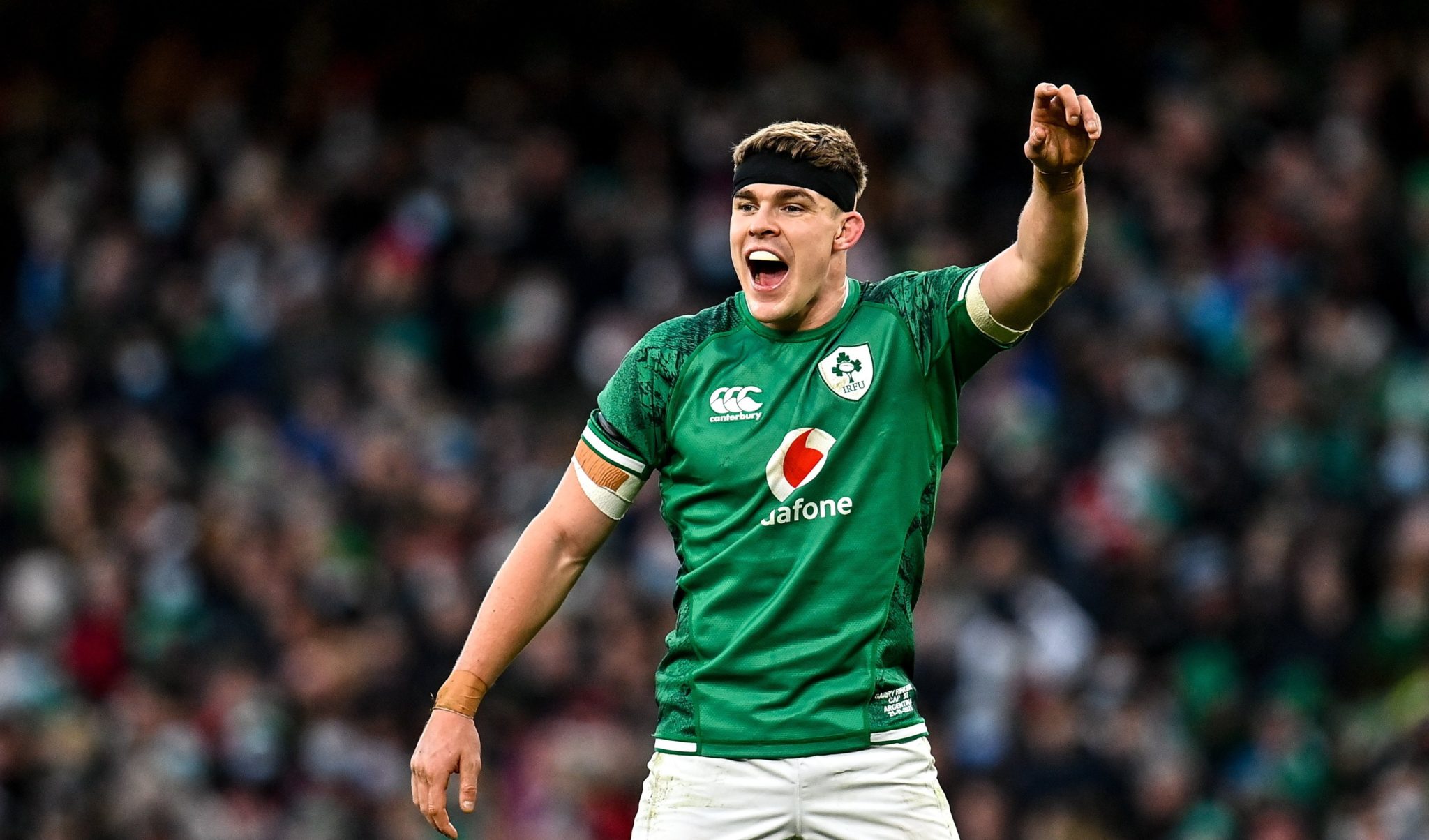 Leinster centre Ringrose signs new contract with the IRFU