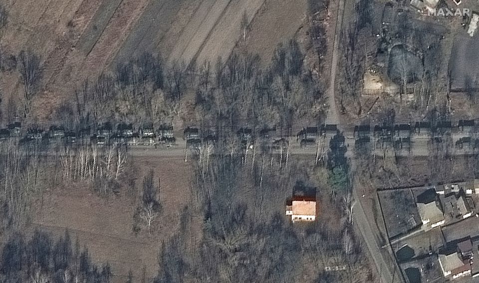 Satellite images show Russian military convoy en-route to Kyiv. Image: Maxar Technologies.