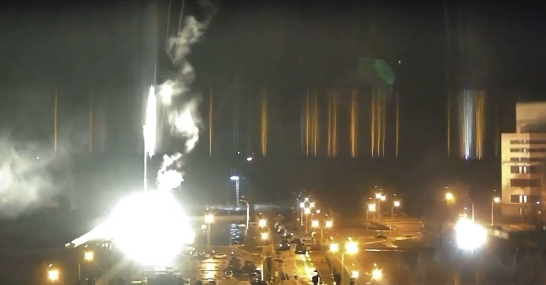 Ukraine: Europe's largest nuclear plant shelled by Russian forces ...