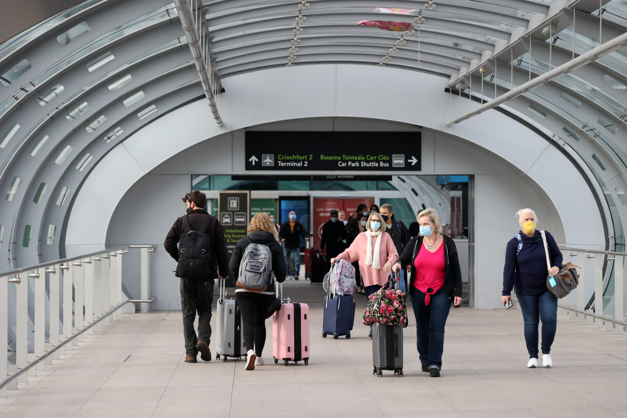 Passengers at Dublin Airport, 16-04-2022. Image: Sam Boal/RollingNews