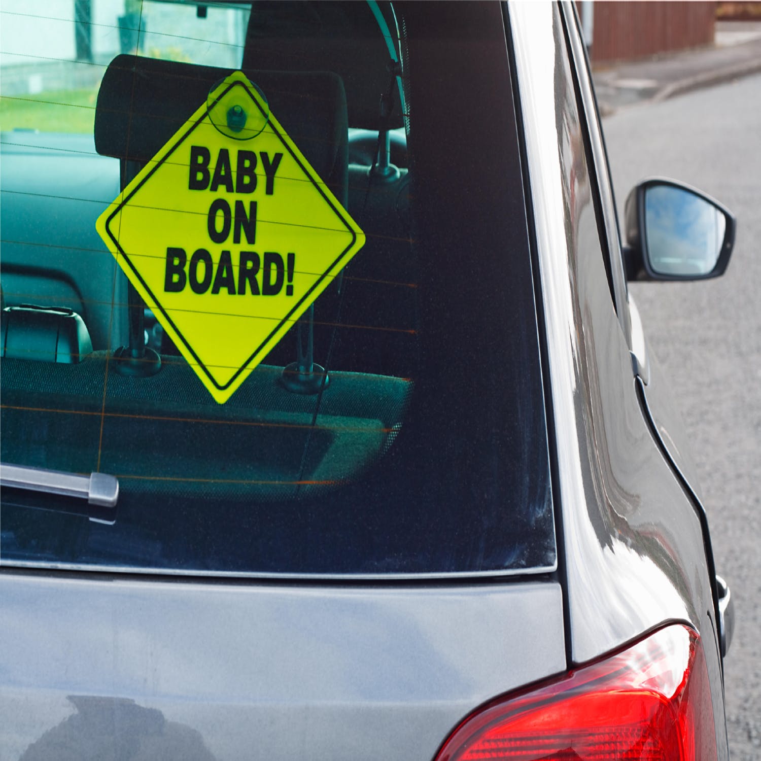 Why you should never leave your child unattended in the car | Newstalk