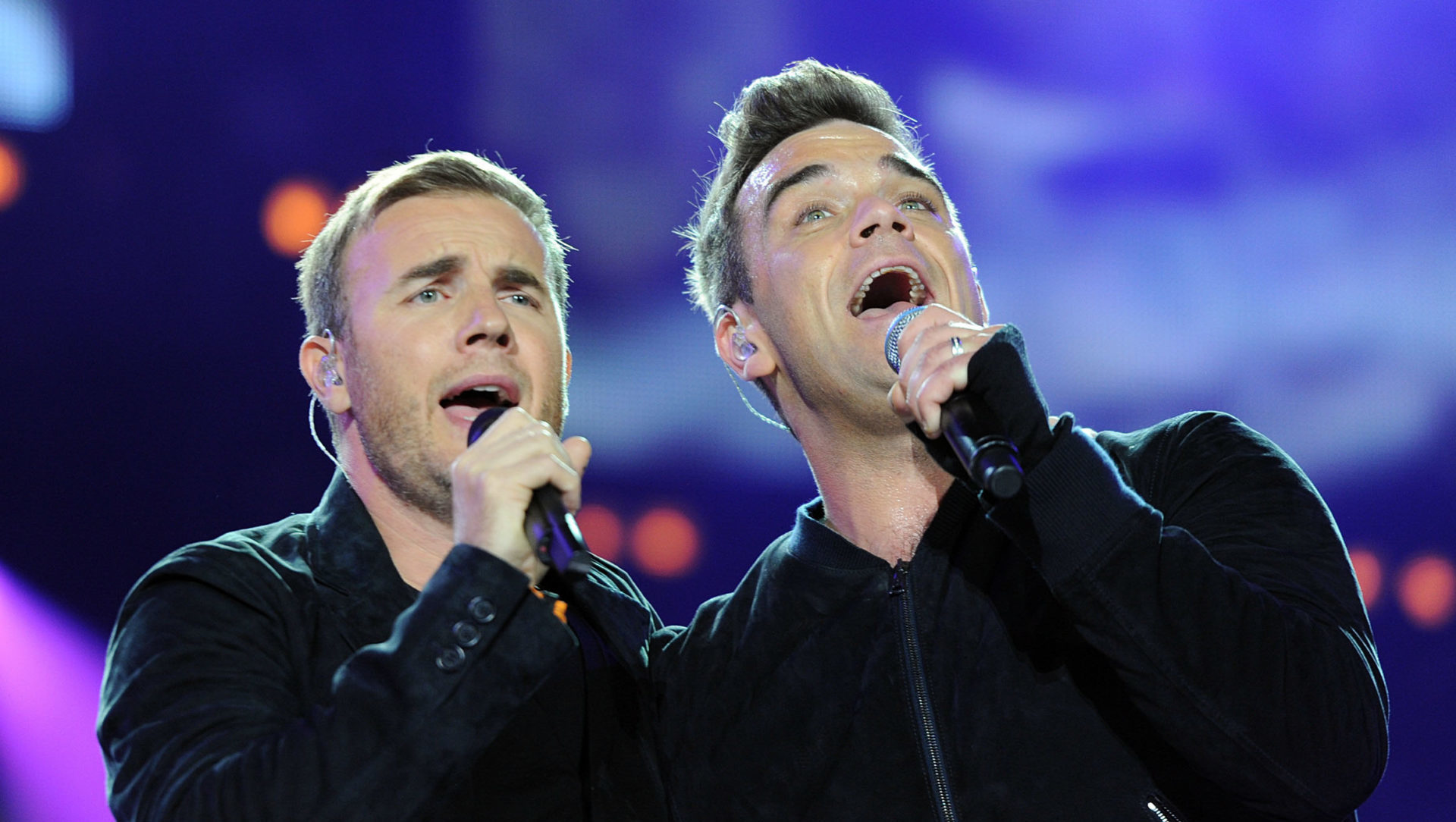 Gary Barlow Reveals He Was Jealous Of Robbie Williams' Solo Success - Vimarsana News