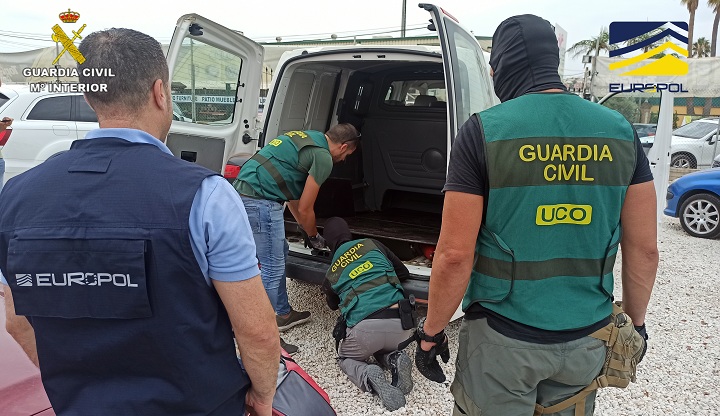 Spanish police carry out searches after the arrest of 62-year-old Johnny Morrissey. Image: Guardia Civil