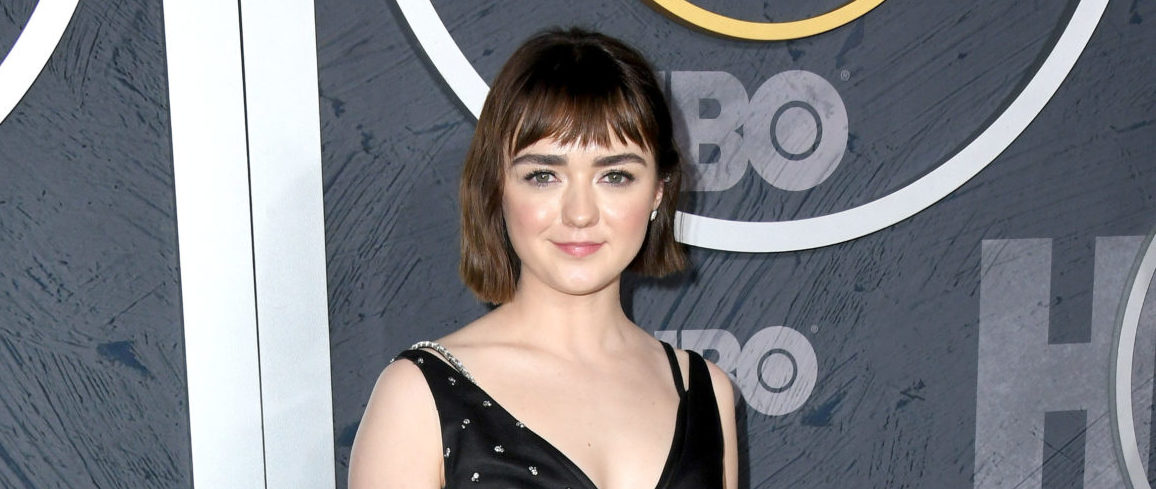 Maisie Williams Opens Up About 'Traumatic' Relationship With Her Father ...