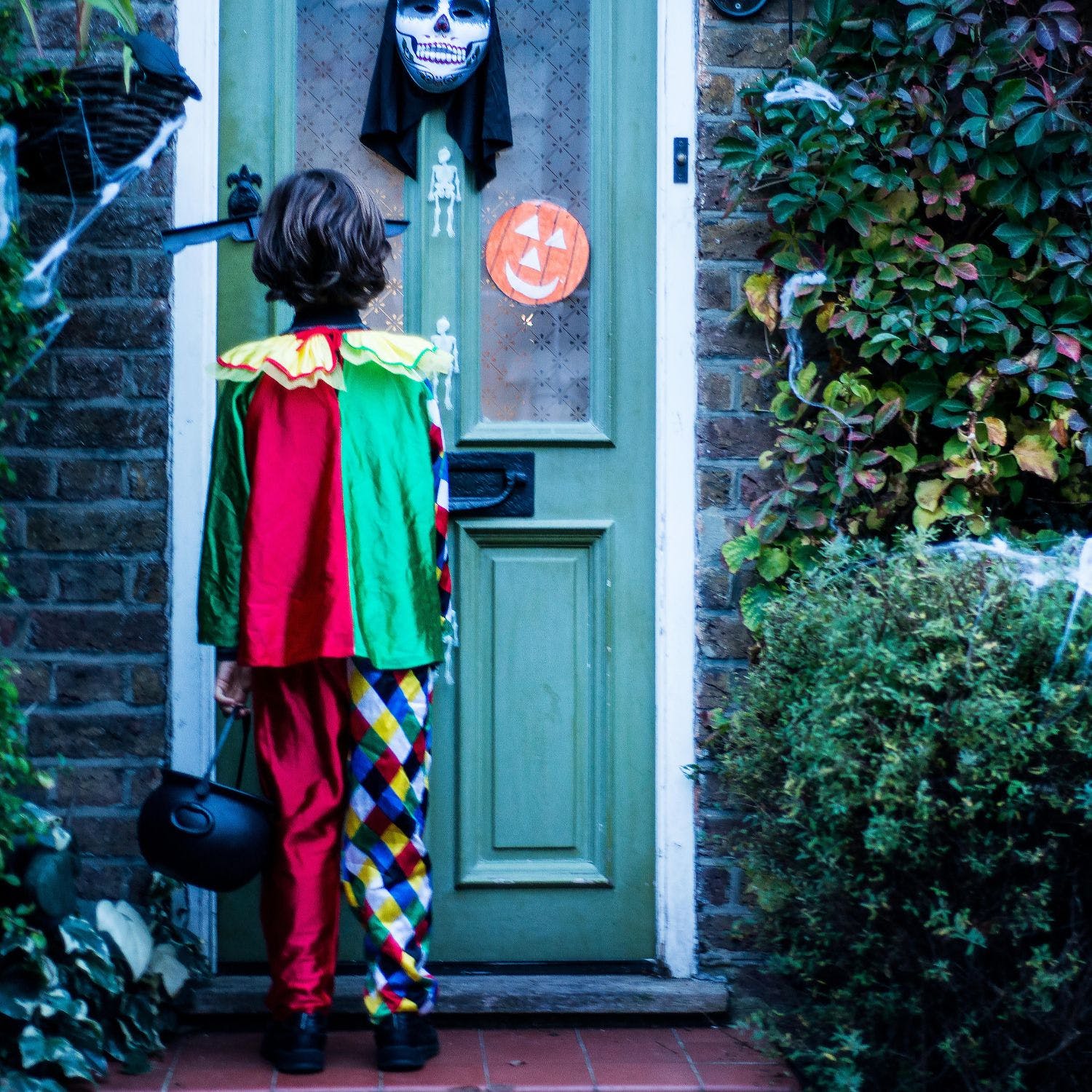 'Dressing up and play acting' should be encouraged at Hallowe'en Newstalk