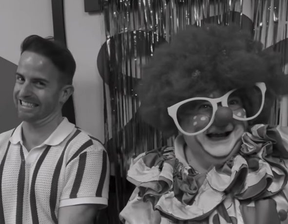 98FM's Big Breakfast: Brendan Faces His Fear Of Clowns With Some Immersion Therapy - Vimarsana News