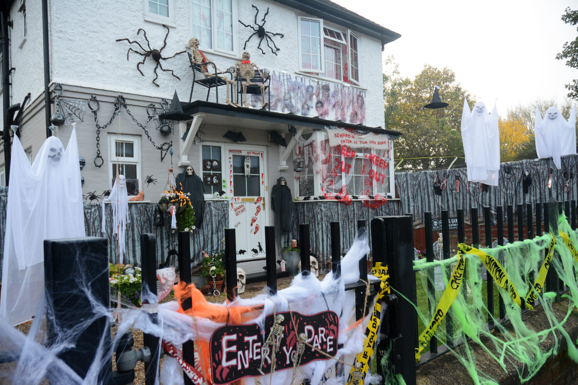 File photo of a house in London at Halloween. Image: mainpicture / Alamy