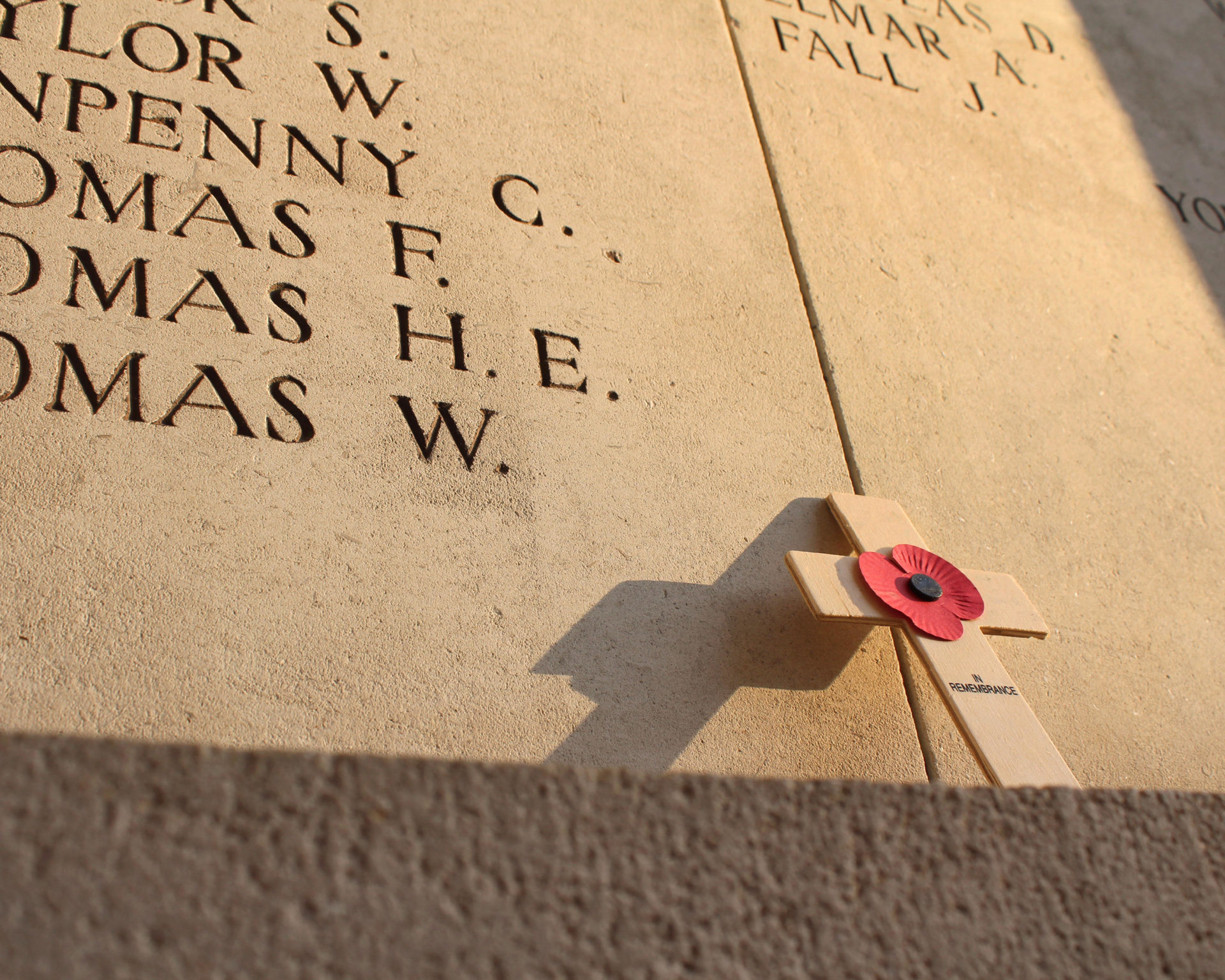 A poppy memorial cross left poignantly at the Menin Gate in Ypres, 19-04-2017.