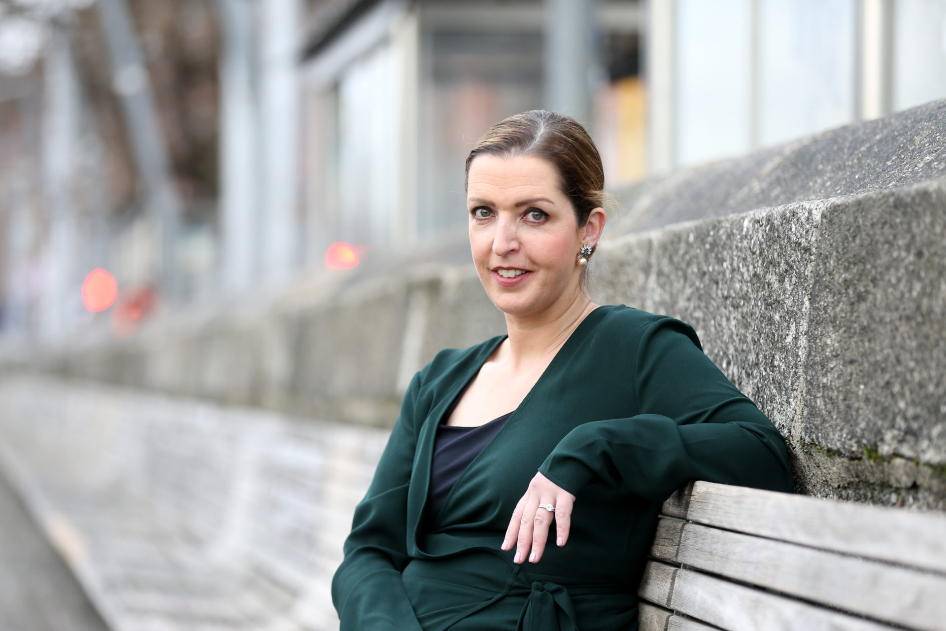 Cervical Cancer campaigner Vicky Phelan sitting on a bench on the quays in Dublin. Image: Sam Boal/RollingNews