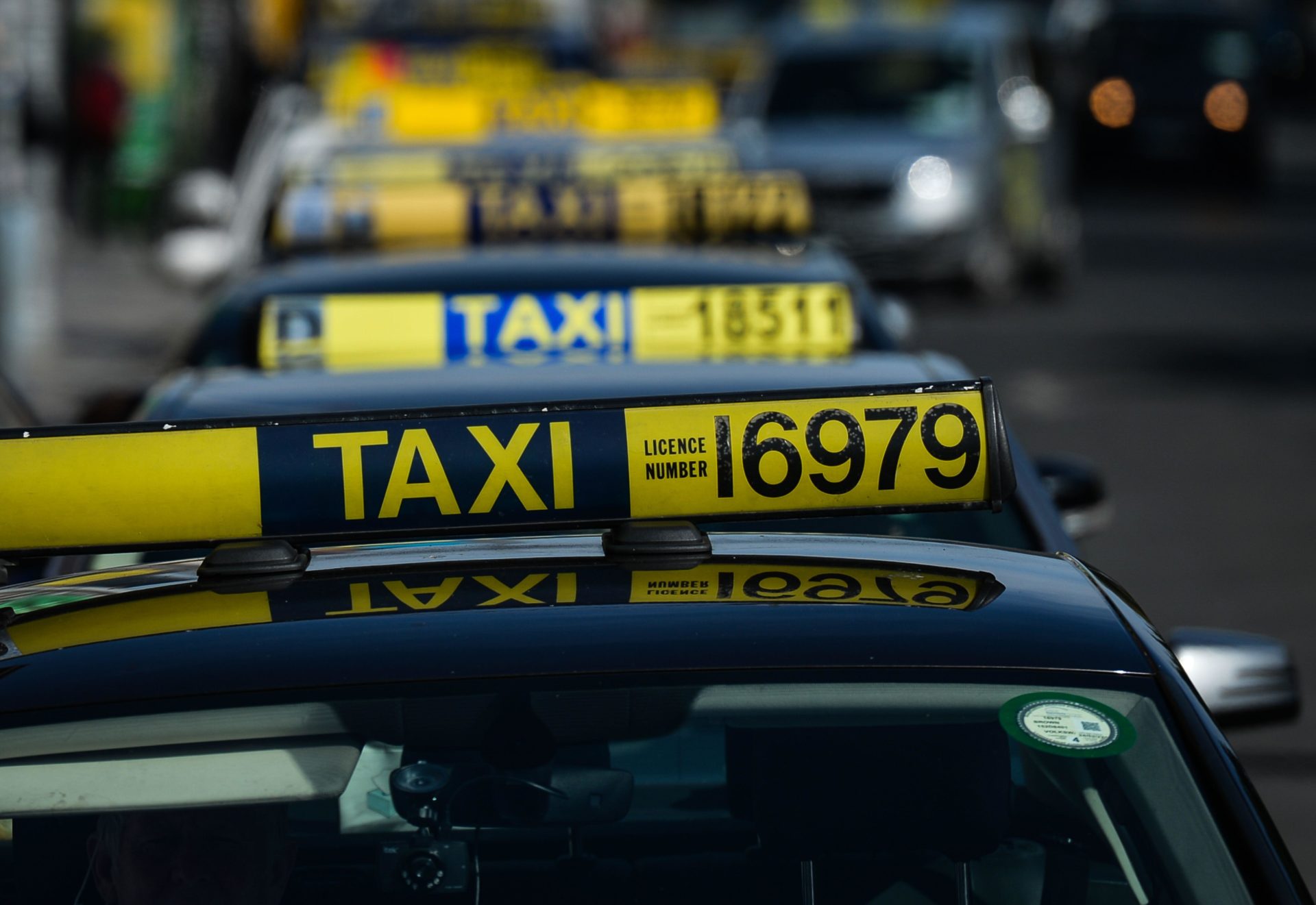 A line of taxis in Dublin city centre, 13-05-2021. Image: Artur Widak/NurPhoto