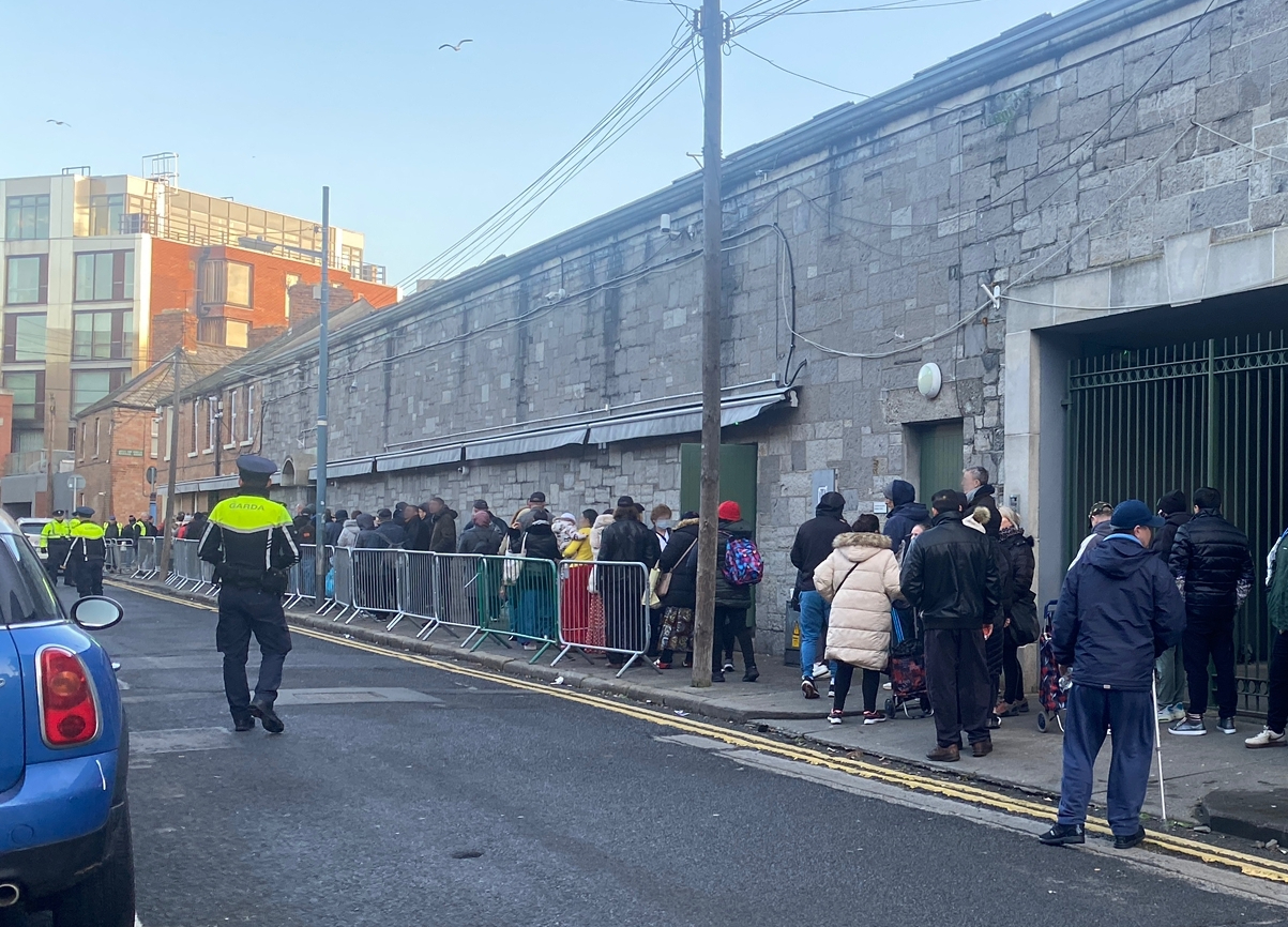 People queue overnight for Capuchin Christmas food vouchers - Vimarsana News