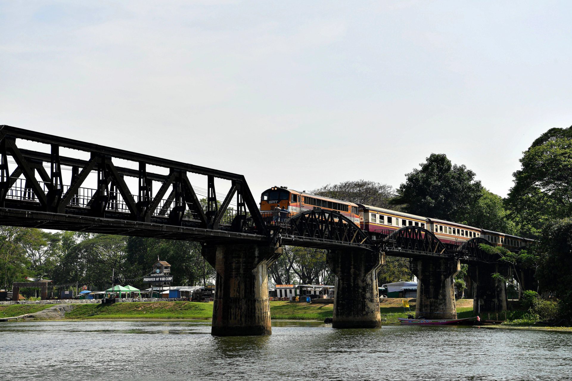 irishman-dies-after-falling-from-train-in-thailand-newstalk