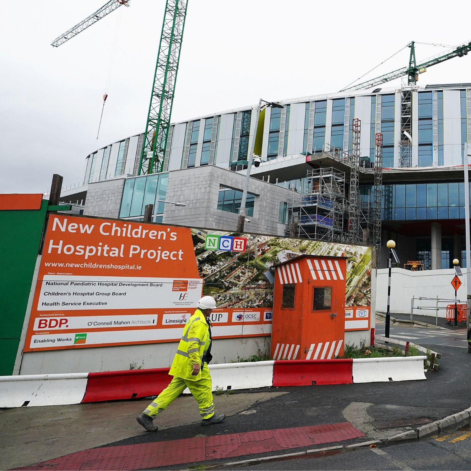 Children's Hospital parking fee 'should be waived for long term and ...