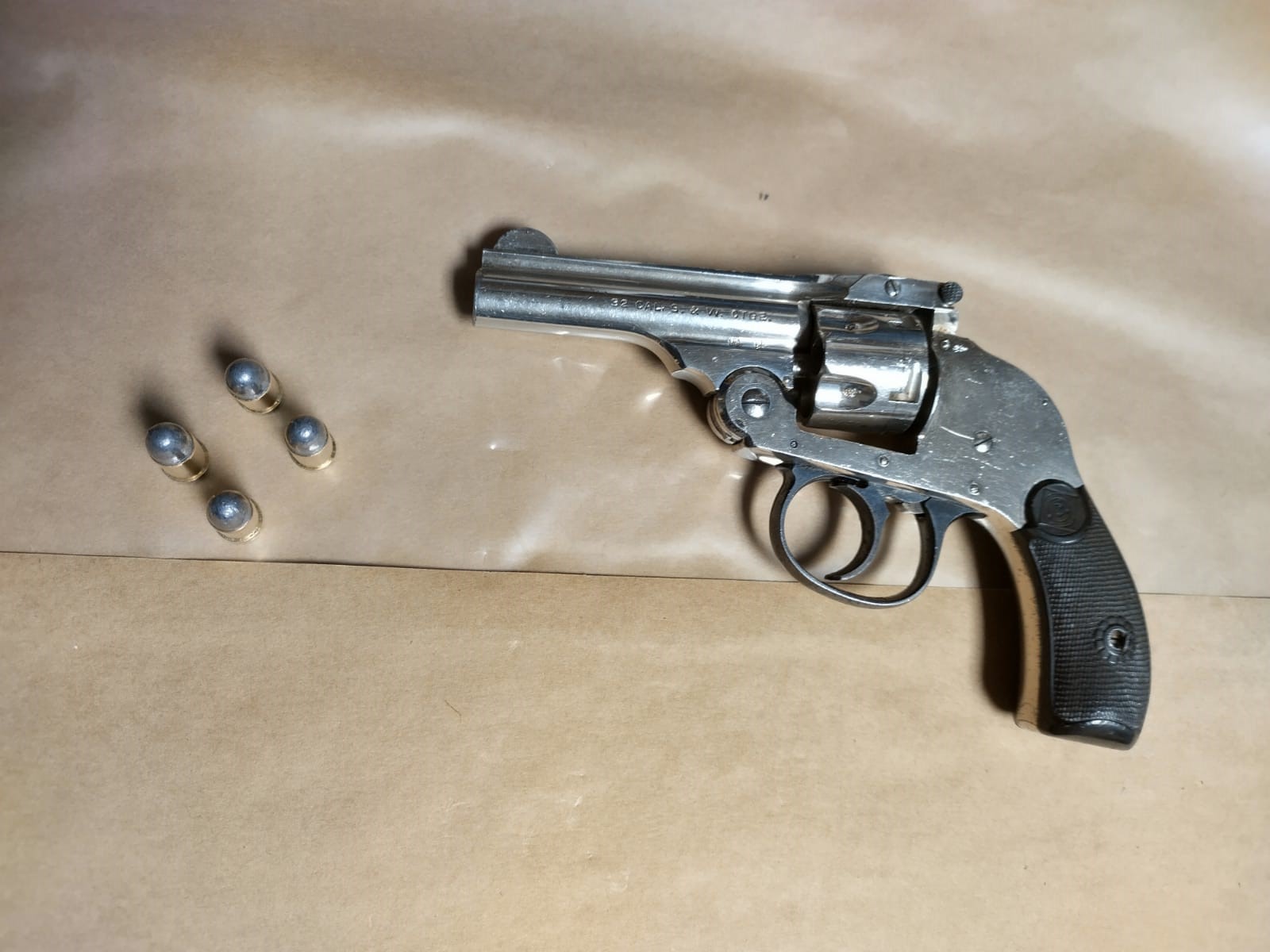 Two Arrested After Gun And Ammo Seized In Dublin Spin1038