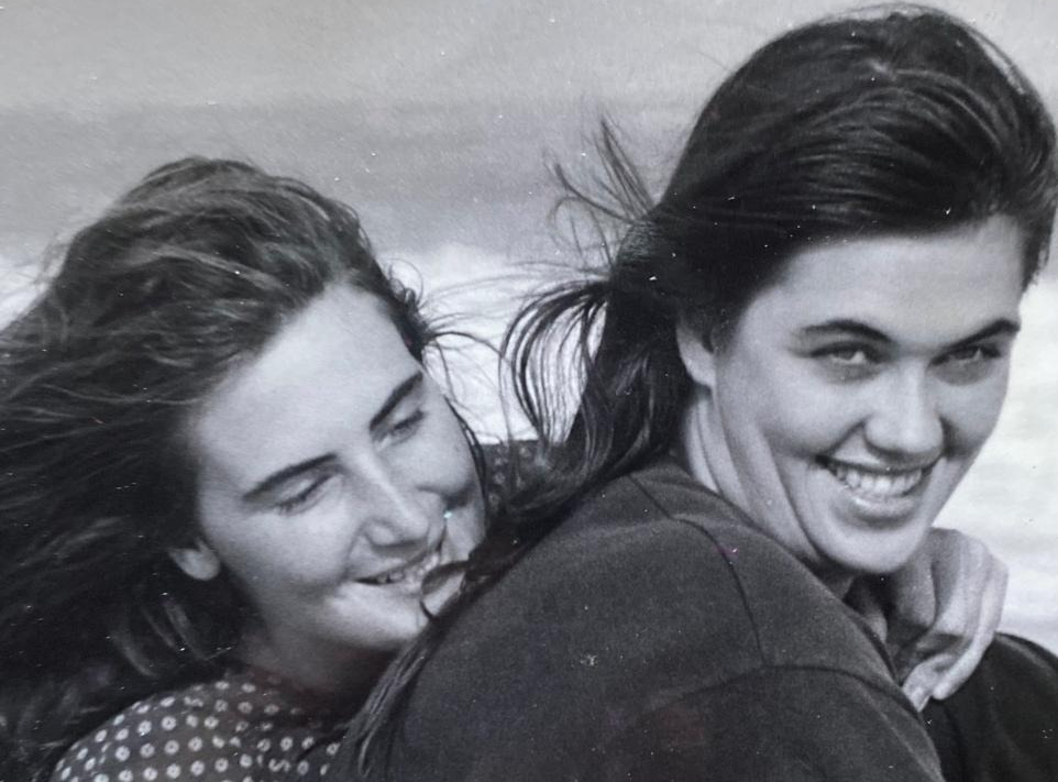 Annie McCarrick (L) and Linda Ringhouse (R).