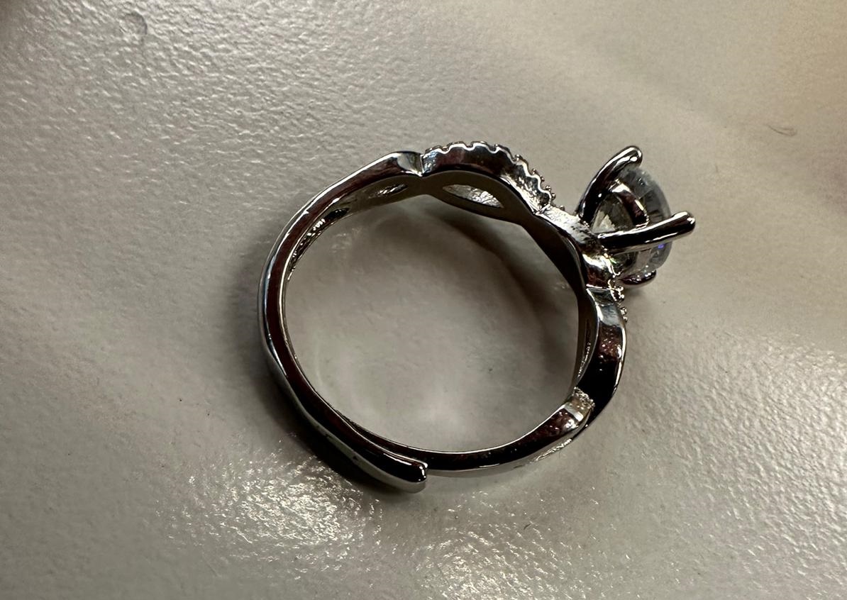 The ring that arrived unsolicited to a woman's home