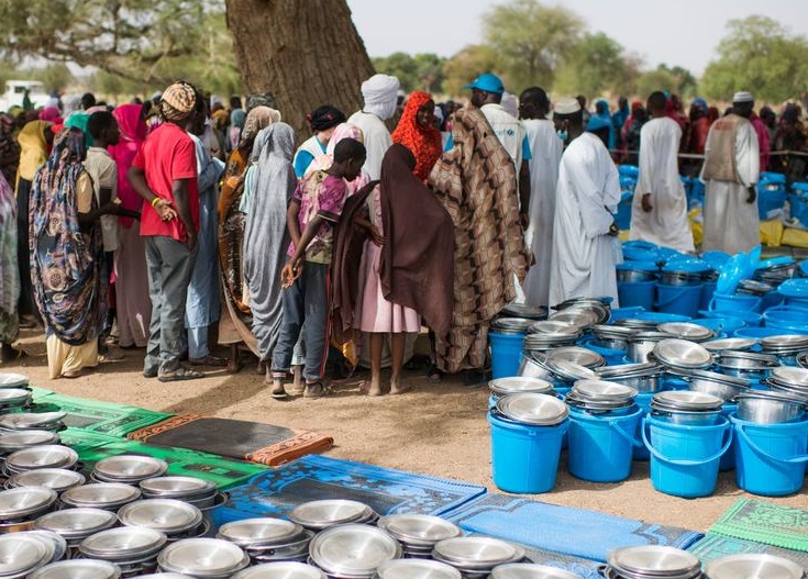 Food and other items are distributed in Chad to people who have fled violence in Sudan. 