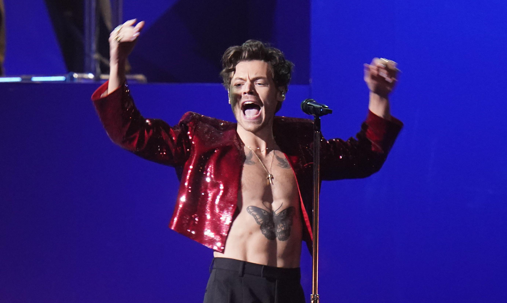 Harry Styles in concert, 11-02-2023. Image: PA Images / Alamy
