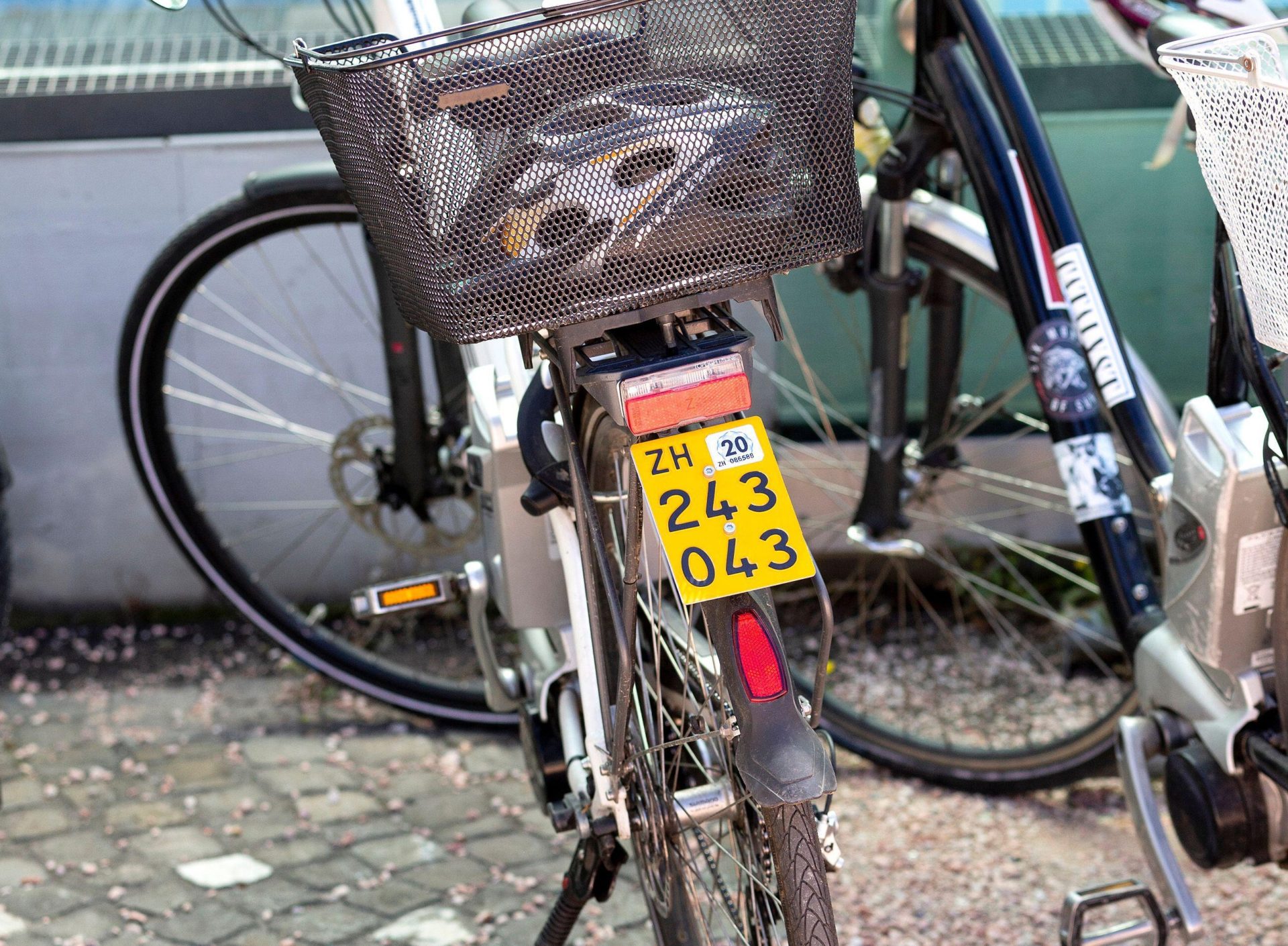 how to check bike number plate status