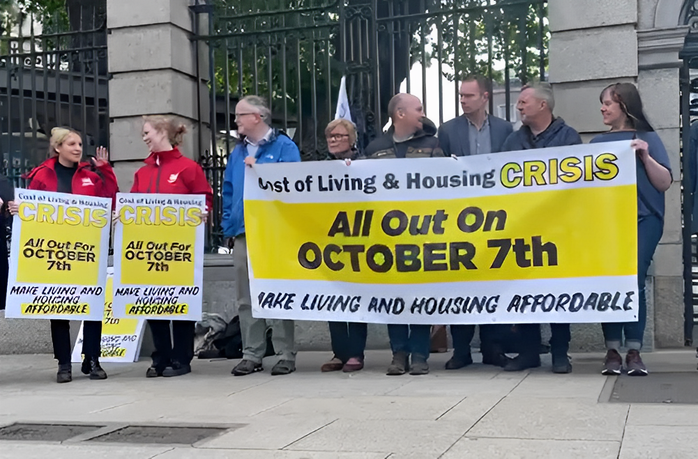 'Bring people out of poverty' - Cost of Living Coalition protests outside Dáil - Vimarsana News