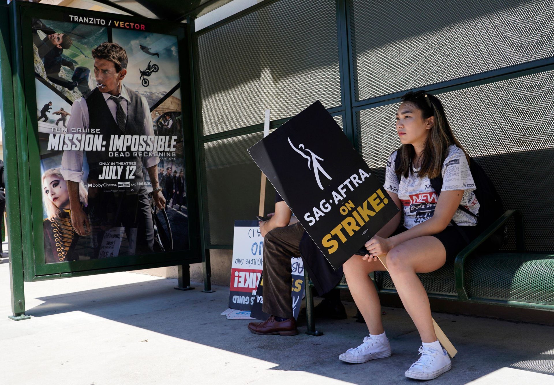 SAG-AFTRA member taking part in the actors and screenwriters' strike for increased residuals.