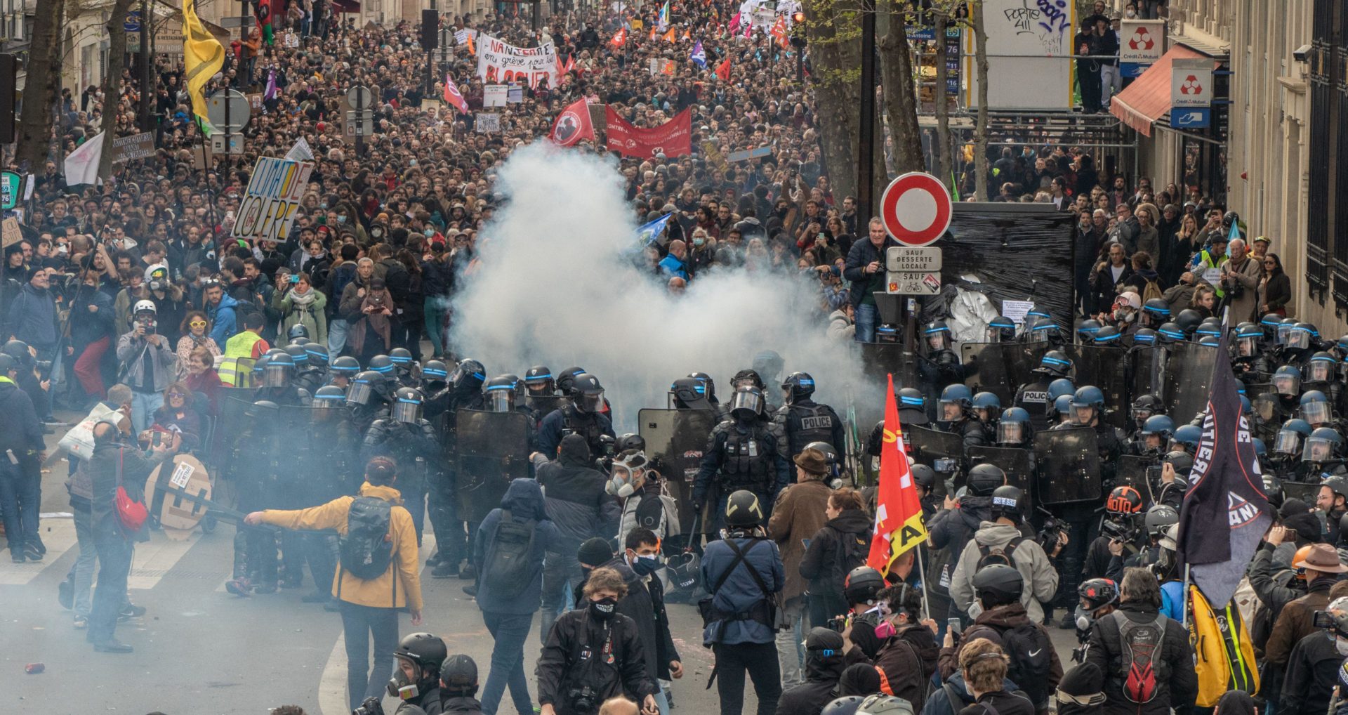 French protestors flooding the streets for the 12th day of protests against new pension and retirement laws, 13-04-2023. Image: Ahmed Mahmoud / Alamy 