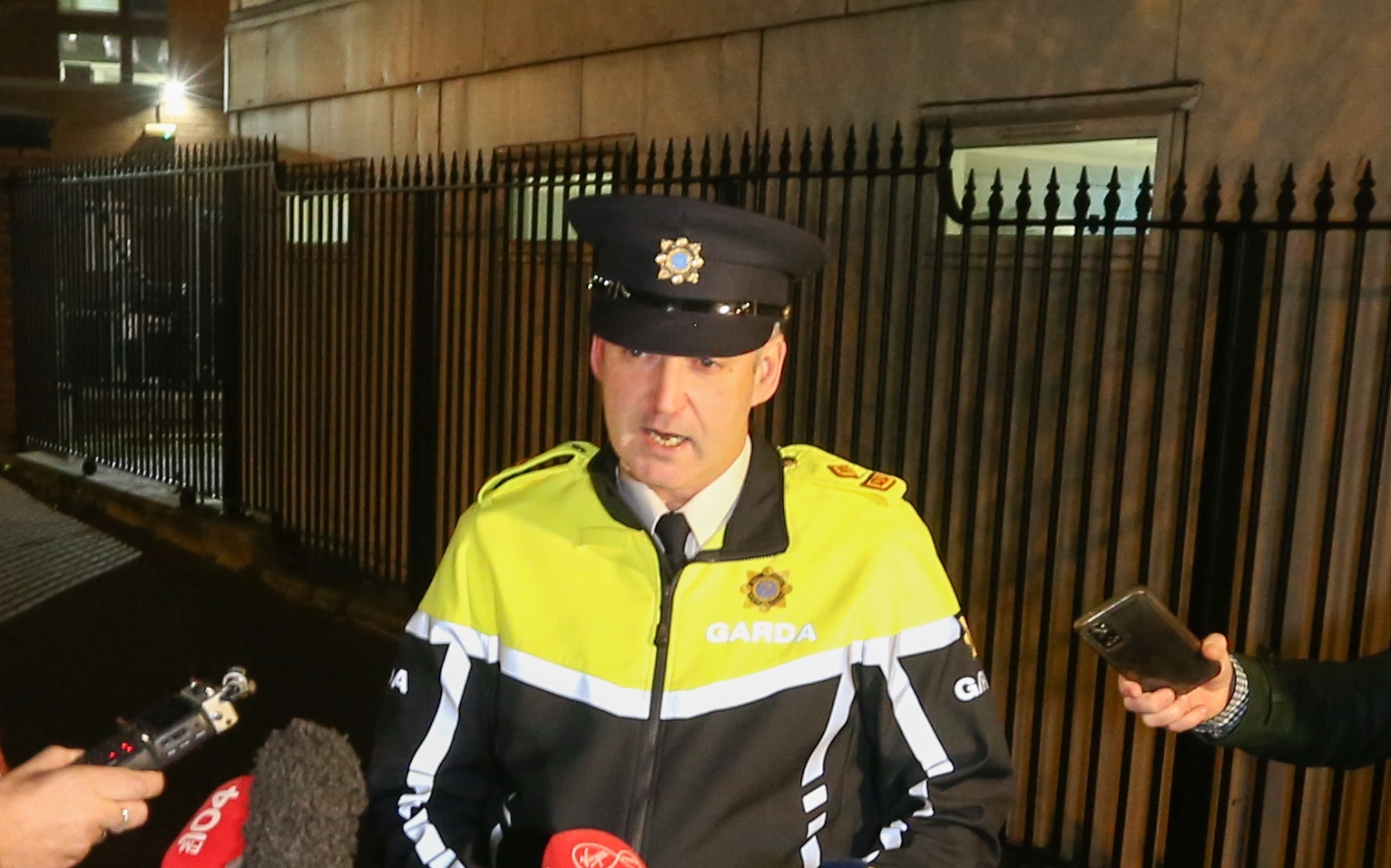 Superintendent Liam Geraghty speaking to media outside Mountjoy Garda station after a serious incident on Parnell Square East, 23/11/2023