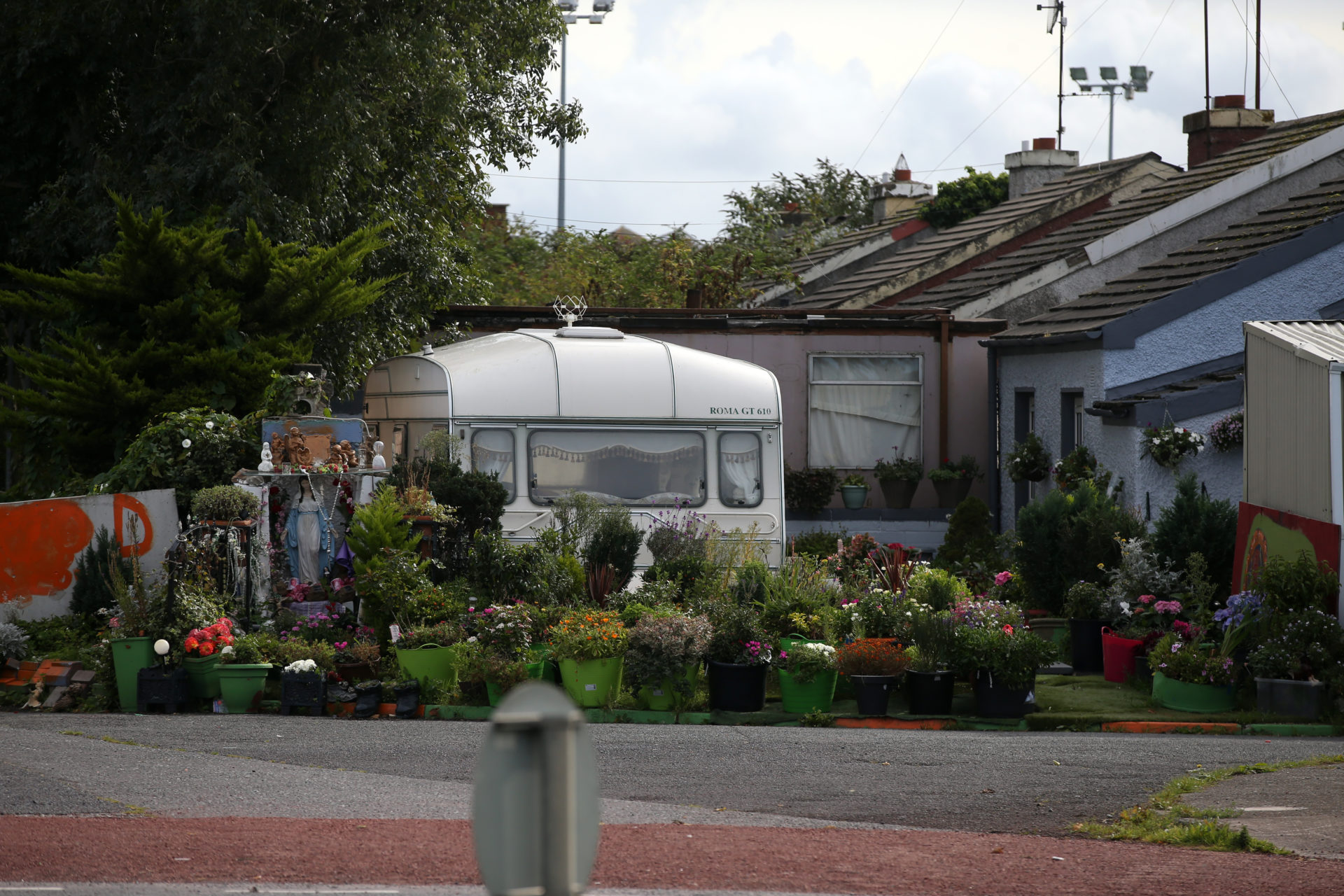 23/09/2020 Covid-19 Pandemic (Coronavirus), Ireland. Day 181 since start of lockdown. Day 5 of Level 3 restrictions in Dublin. Pictured A small Haulting site in Dublin today. An EU report finds Irish Travellers have the highest acute poverty, lowest employment and face some of the worst discrimination of six Traveller and Roma communities in Europe . Photo: Sam Boal / RollingNews.ie