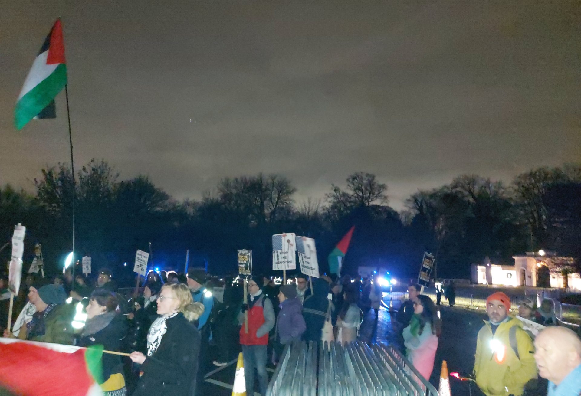 Protests outside the US Ambassador's residence in Dublin's Phoenix Park, 12-12-23