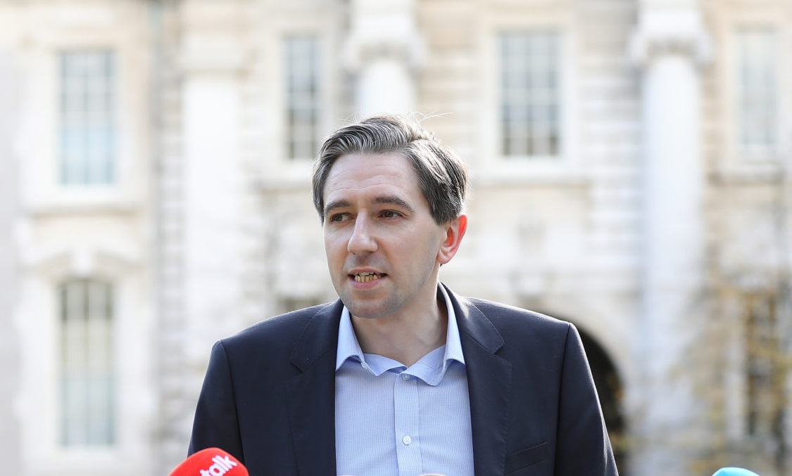 Higher Education Minister Simon Harris speaking to the media at Government Buildings, 25-9-20.