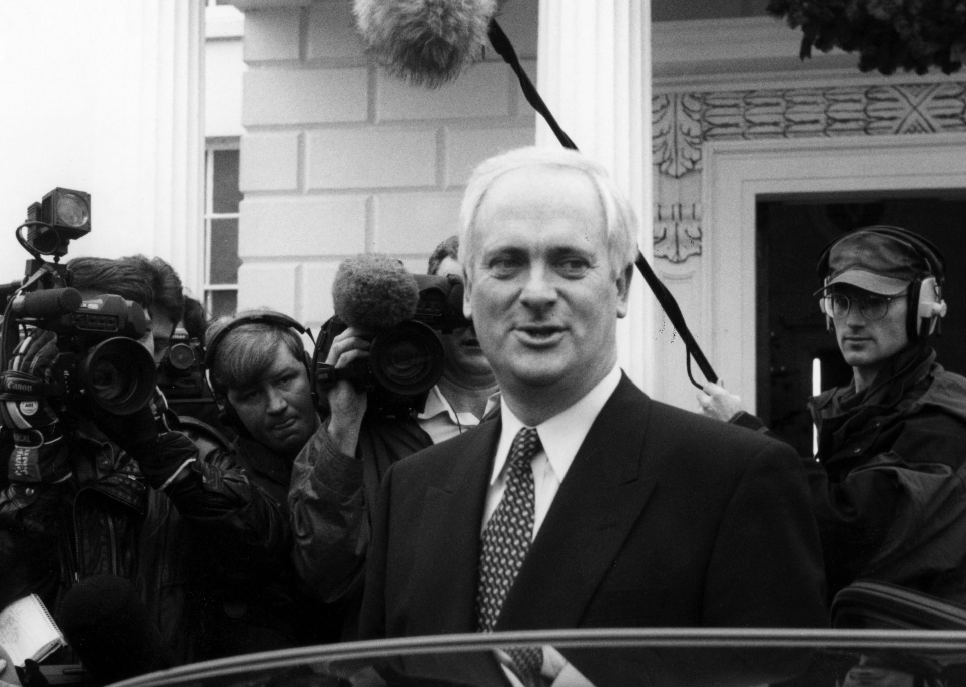 John Bruton leaves Áras an Uachtaráin after receiving his Seal of Office from then-President Mary Robinson, 15-12-94.