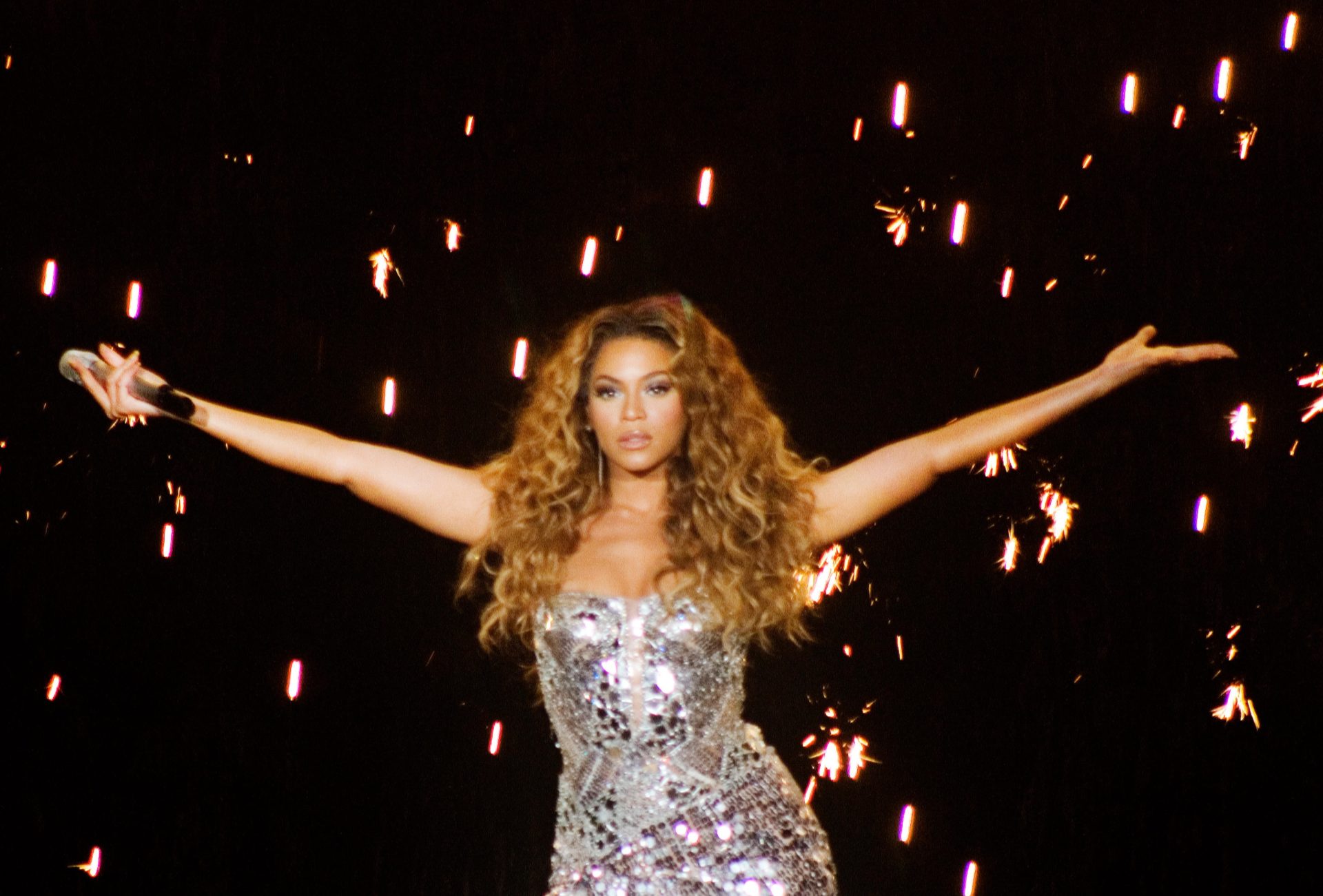 Beyoncé's country music 'She's not bandwagoning on this' Newstalk