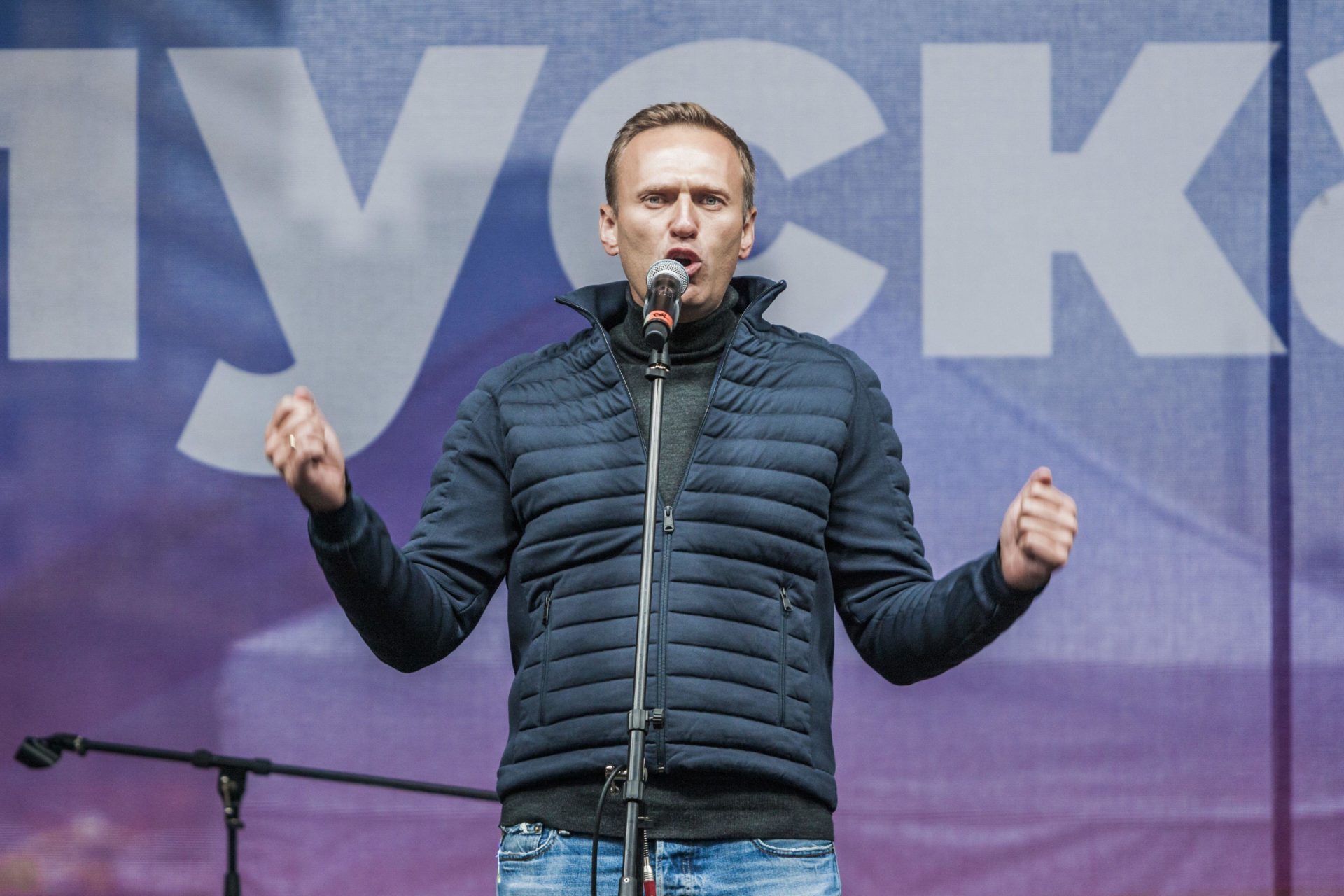 Alexei Navalny gives an speech during a demonstration for the release of the arrested activists during the summer riots in Moscow