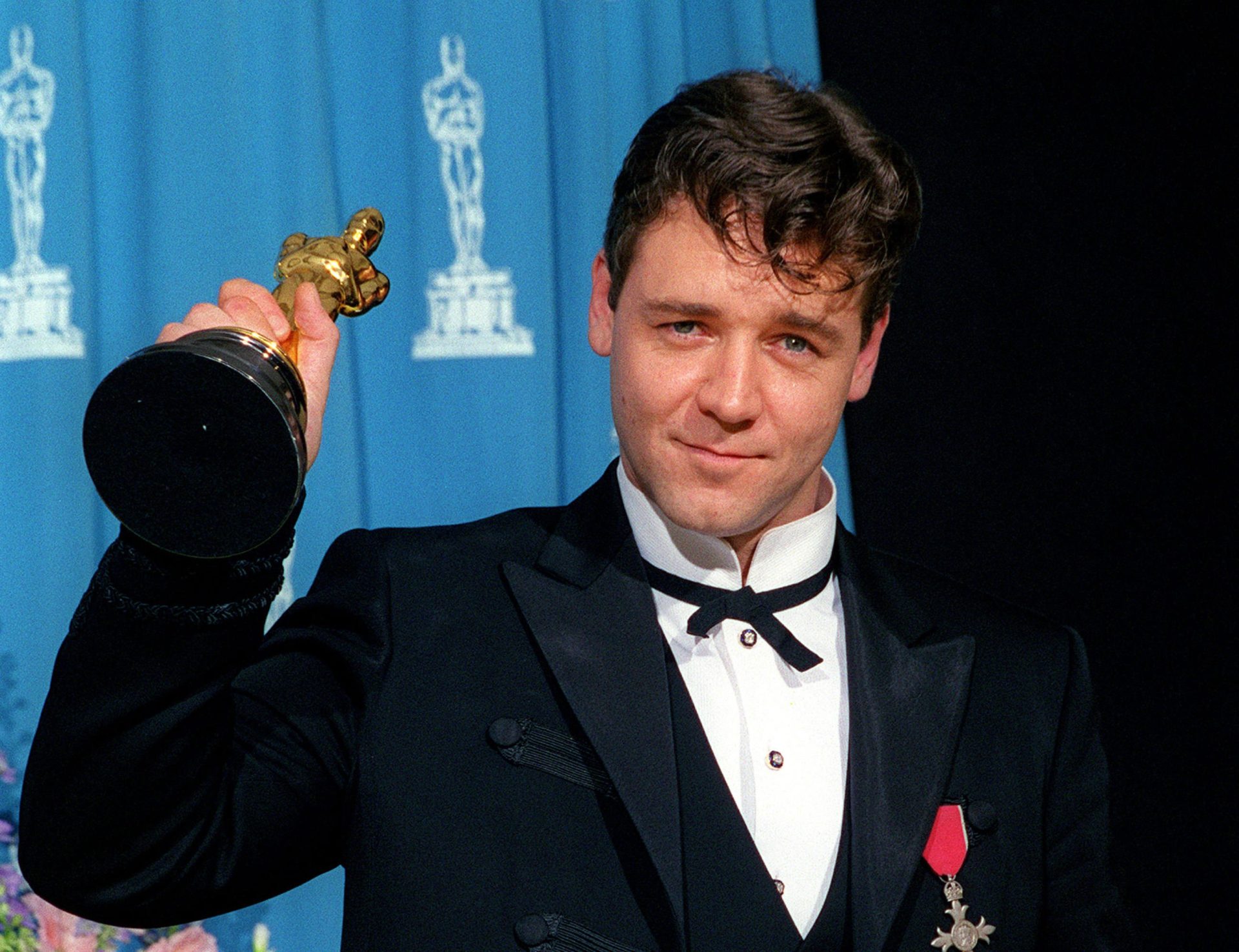 Russell Crowe at the 73rd Annual Academy Awards, 2001. Image: PictureLux / The Hollywood Archive / Alamy Stock Photo