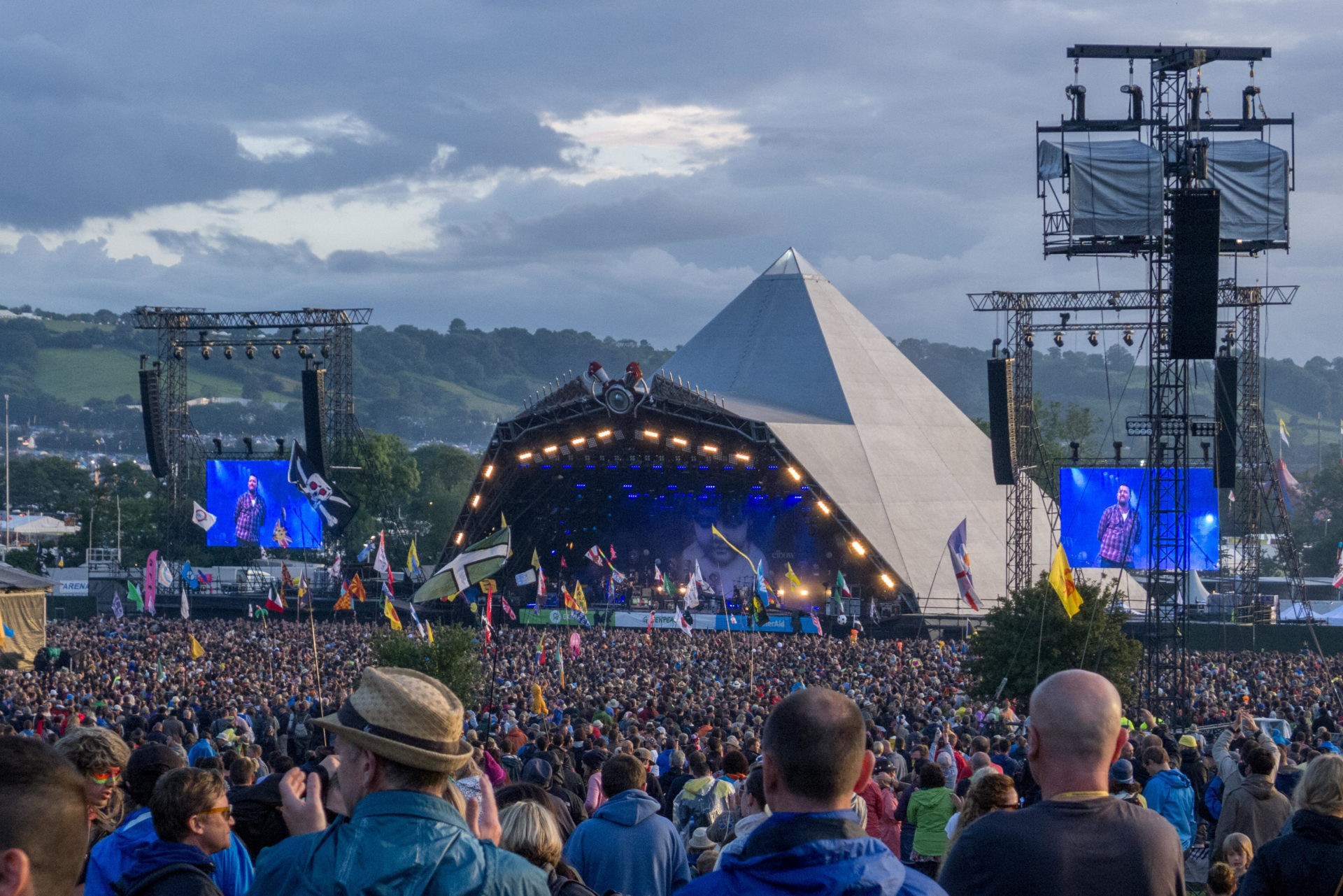 The 2024 Glastonbury Line Up Has Been Revealed SPIN1038   EC7MRG 